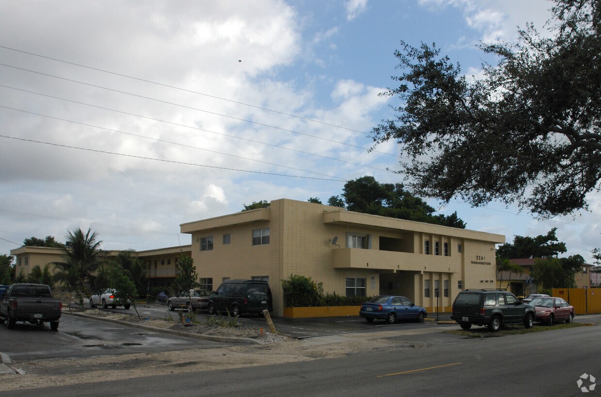 Foto principal - 2247 Washington St