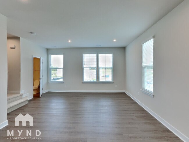 Foto del edificio - 2203 Doby Creek Ln