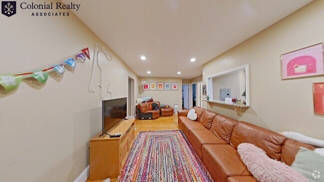 Building Photo - 68 Egmont St