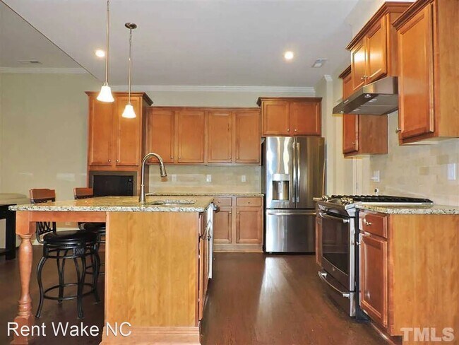 3 br, 2.5 bath House - 539 Brunello Drive - 4