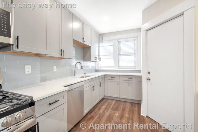 Photo - 105 School St Apartment