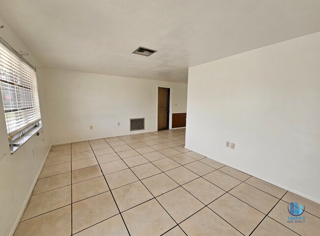 Foto del edificio - 2 Bed 1 Bath Home for rent in Holiday *NOW...