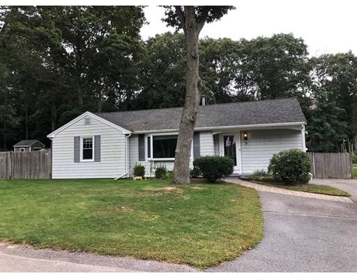 Primary Photo - 9 Silver Birch Ave