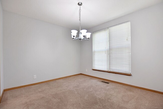 Foto del edificio - Pet Friendly Three Bedroom!