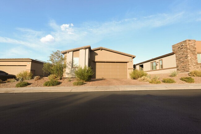 Building Photo - 294 Brg Cyn St