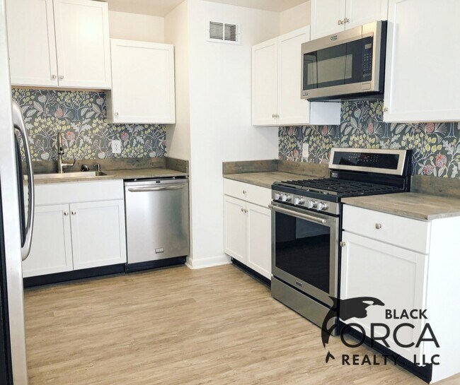 Building Photo - 1715 Alee Dr