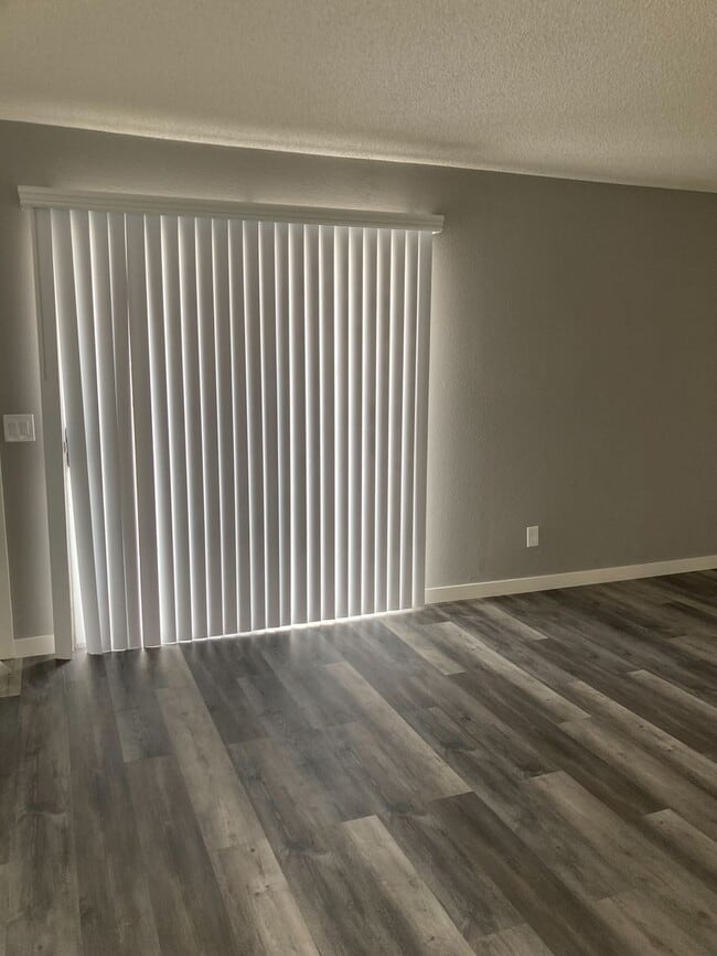 Building Photo - Beautiful 3 Bedroom Unit in Placentia