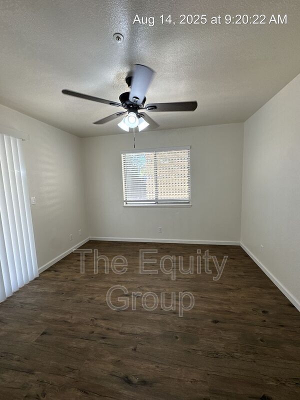 Foto del edificio - 1123 W Tulare Ave