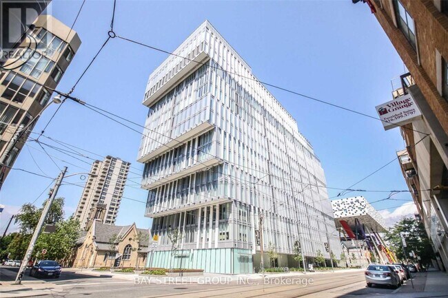 Photo du bâtiment - 50 McCaul St