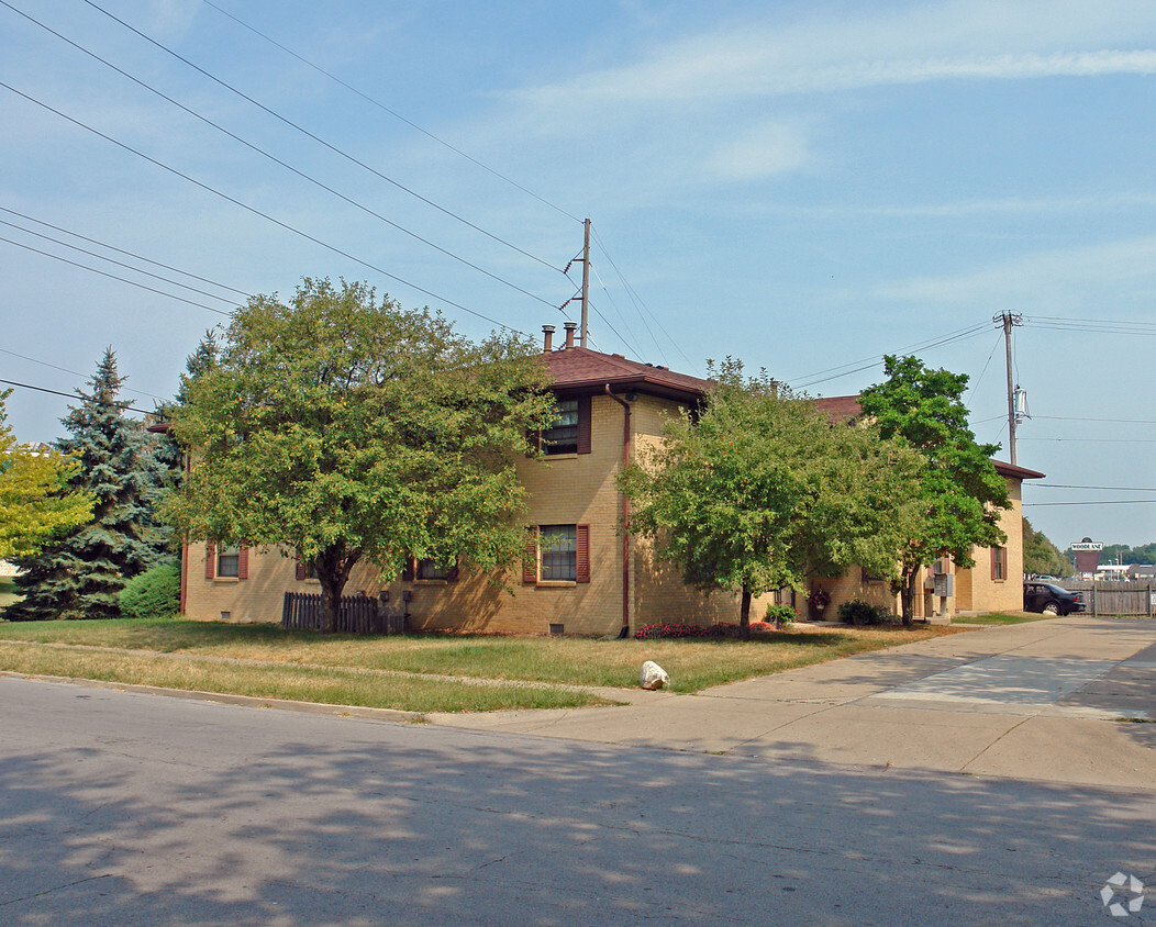 Primary Photo - 3230 Danube Ct