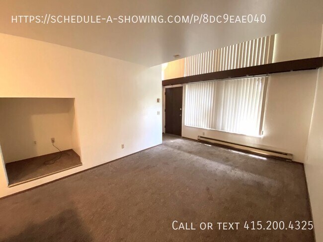 Building Photo - Fantastic One Bedroom near Naval Postgradu...