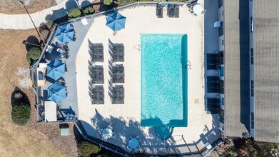 Building Photo - Crosswinds Apartments