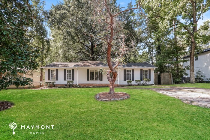 Primary Photo - Beautiful 3 Bedroom Bungalow!