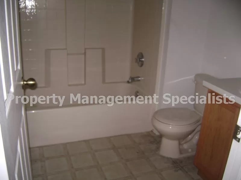 Foto del edificio - 826 Battery Pointe Dr