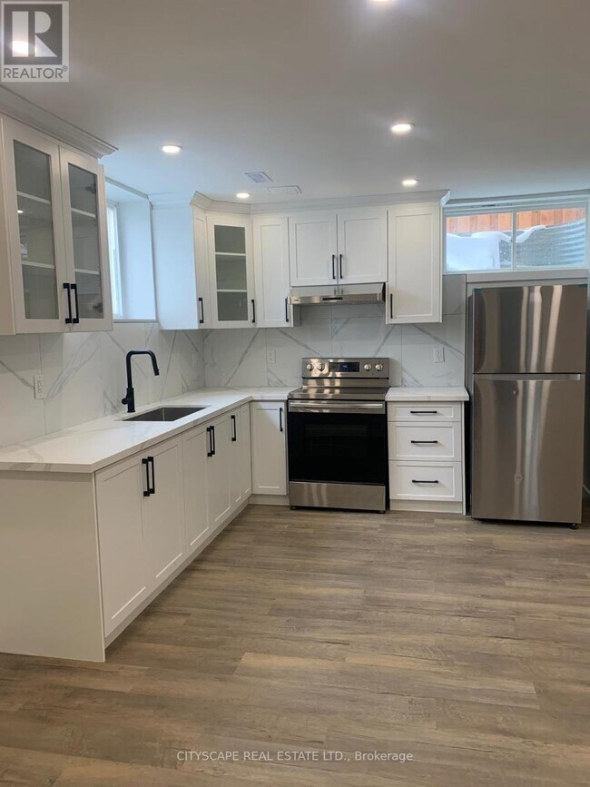 Photo du bâtiment - 528 Valhalla Cres