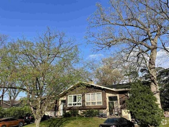 Building Photo - 3001 Ashford Ln