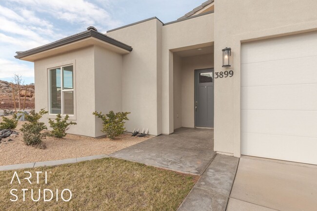 Foto del edificio - Newer Model Home in Desert Cliffs