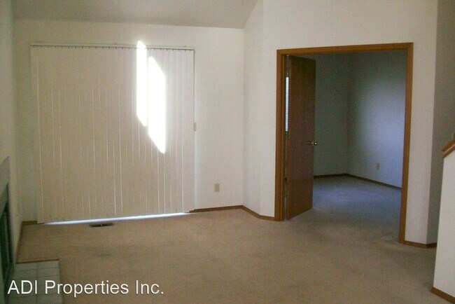 Foto del edificio - 2 br, 2 bath House - 10362 SW Riley Ct.