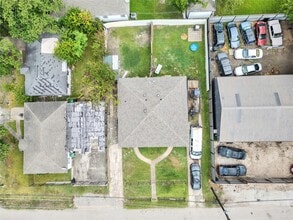 Building Photo - 1107 E 40th 1/2 St