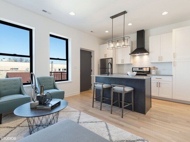 Foto del edificio - 1244 W Huron St