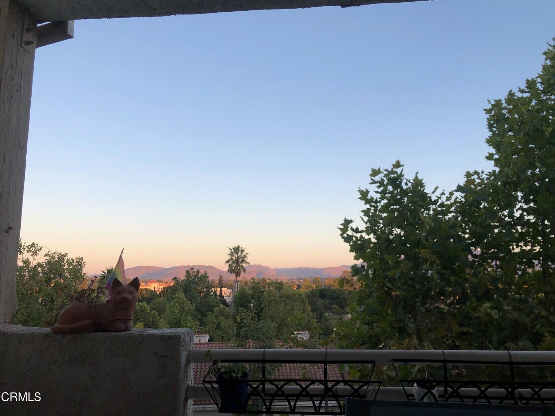 2713 Antonio Dr Unit 205, Camarillo, CA 93010 Condo for Rent in