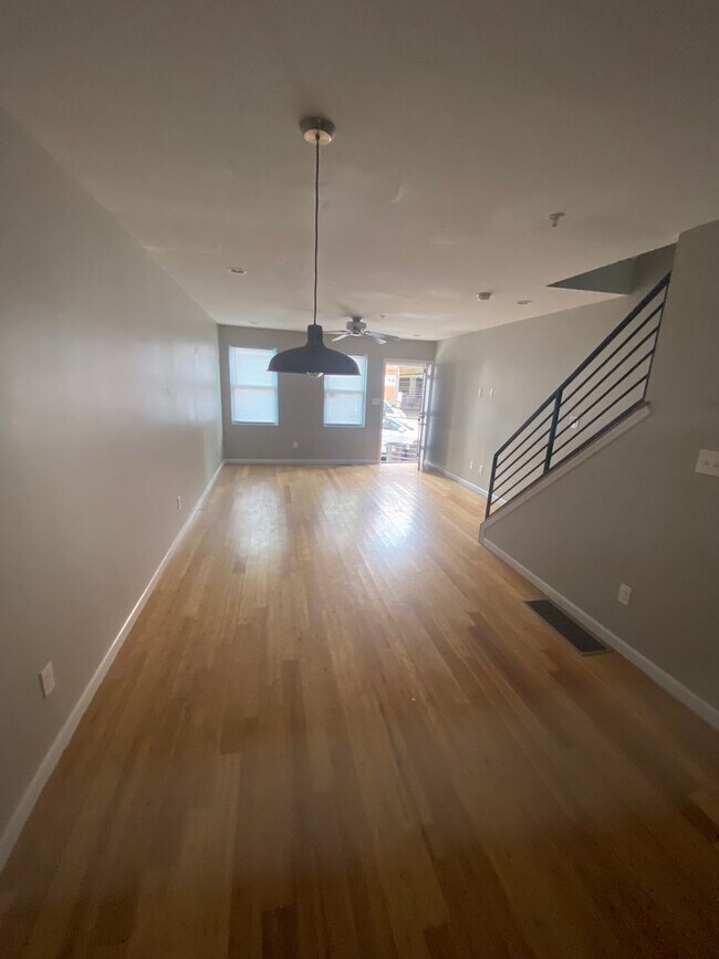 Foto del edificio - AMAZING 3 BEDROOM HOUSE IN NORTH PHILADELP...