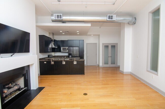 Building Photo - 205 31st Ave N