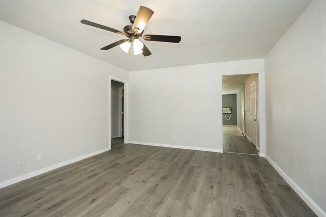 Foto del edificio - 2814 Winbern St
