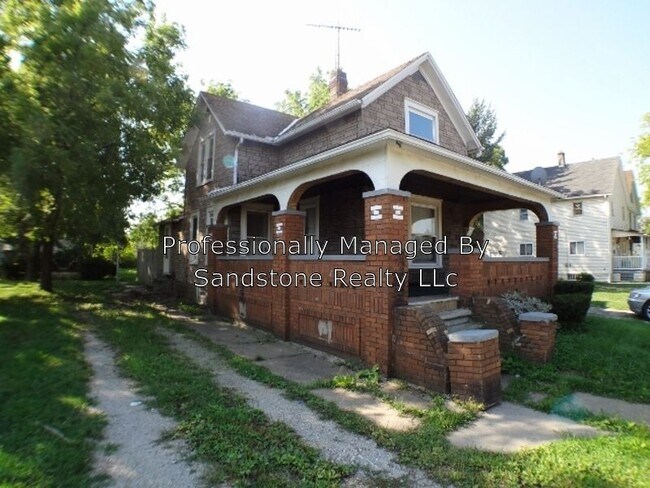 Foto del edificio - 675 W 13th St