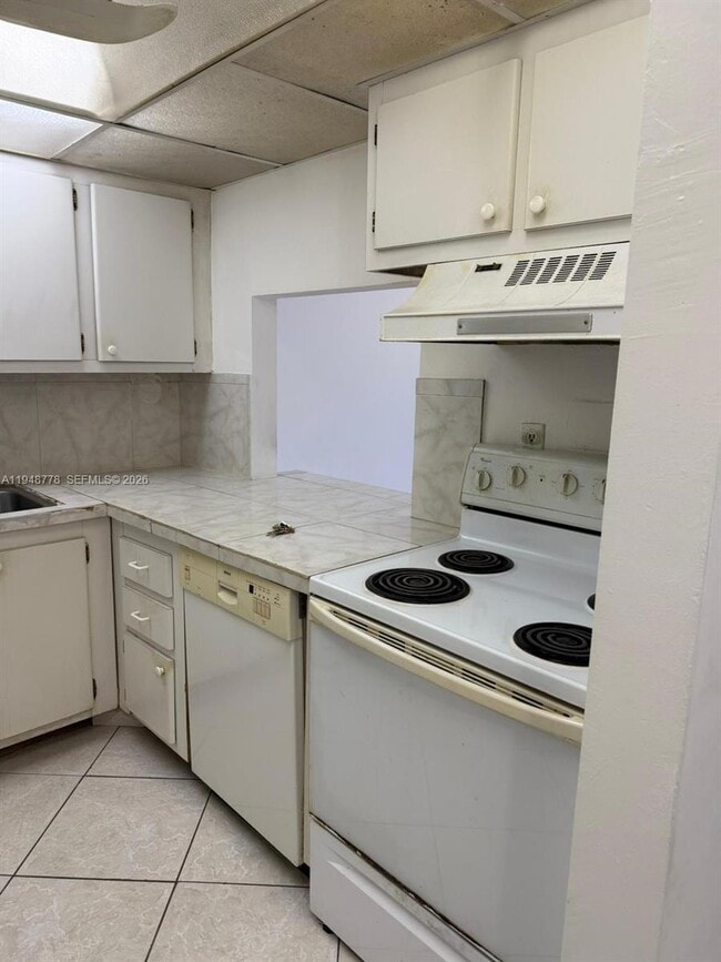 Building Photo - 16751 NE 9th Ave