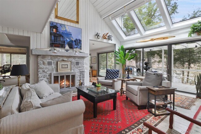 Foto del edificio - 49 Twin Lakes Rd