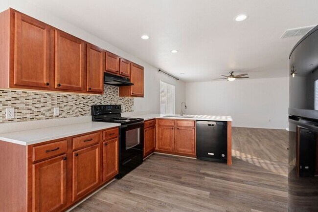 Building Photo - Amazing Single Family Home for Rent in Spa...