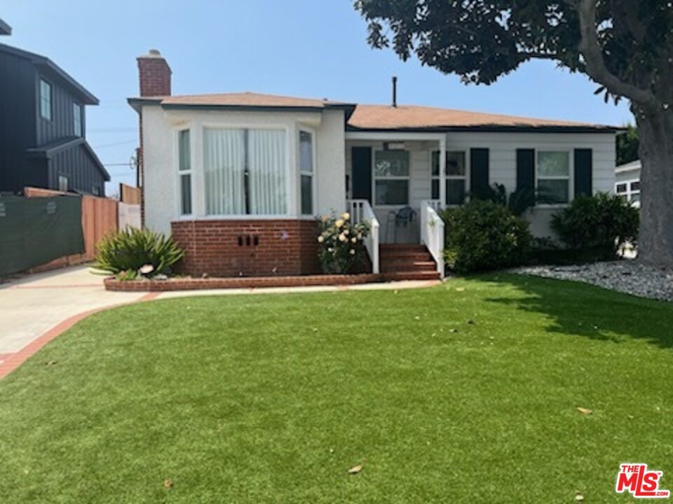 Primary Photo - 8011 Westlawn Ave