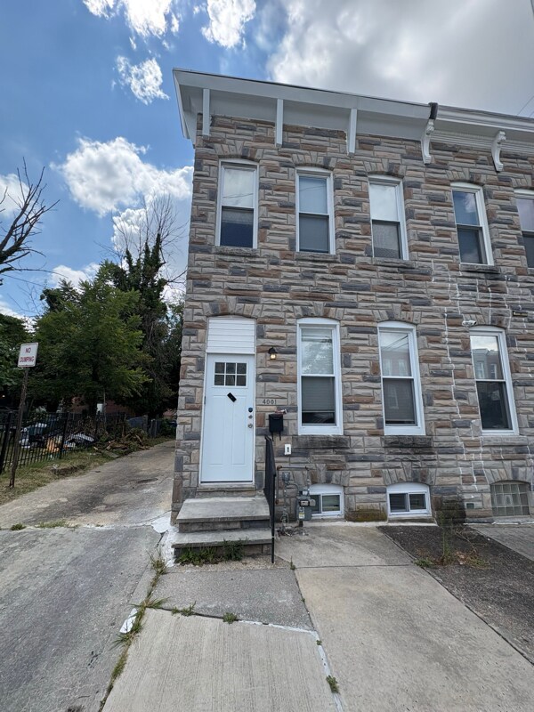 Foto principal - 4000 Massachusetts Ave