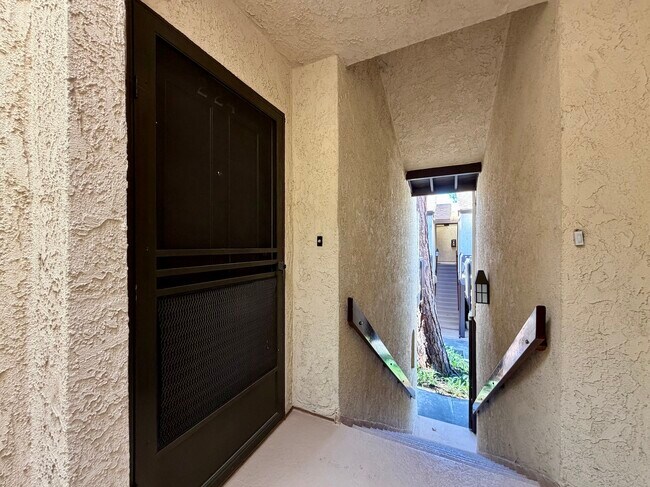 Foto del edificio - 6716 Clybourn Ave