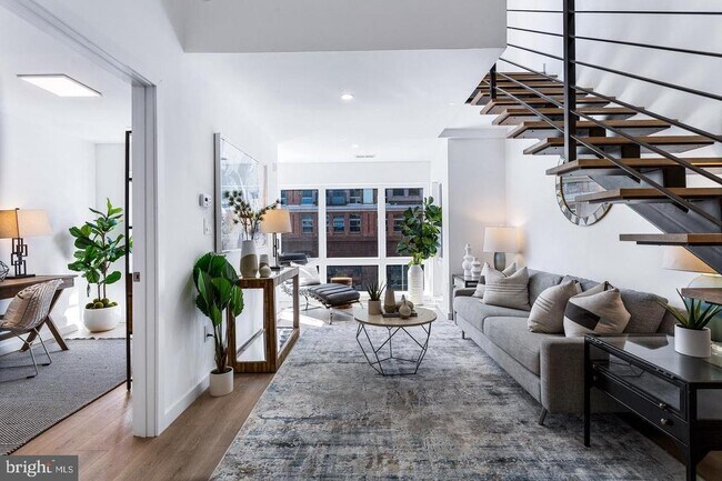 Foto del edificio - 3817 Georgia Ave NW