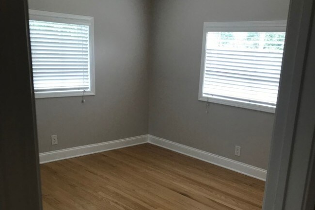 room #1 - 325 S Orange St