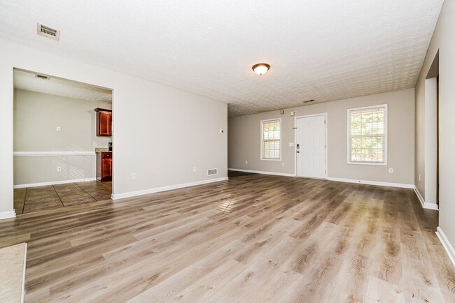 Building Photo - 120 Sampson Ct