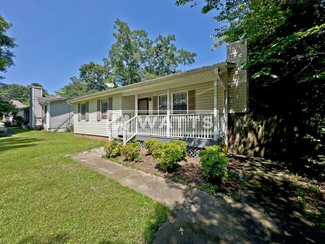 Foto del edificio - 3803 Crosby Dr