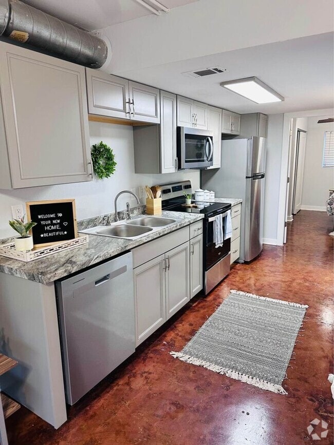 Building Photo - University Lofts, LLC