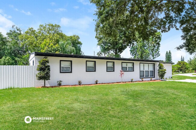Building Photo - 502 Engel Dr