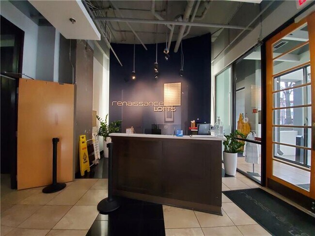 Foto del edificio - 120 Ralph McGill Blvd NE