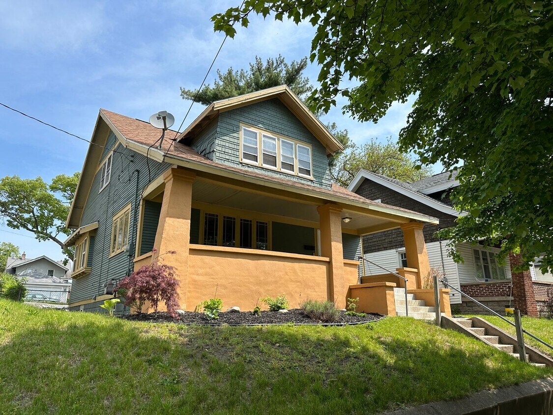 Foto principal - 1119 Alexander SE