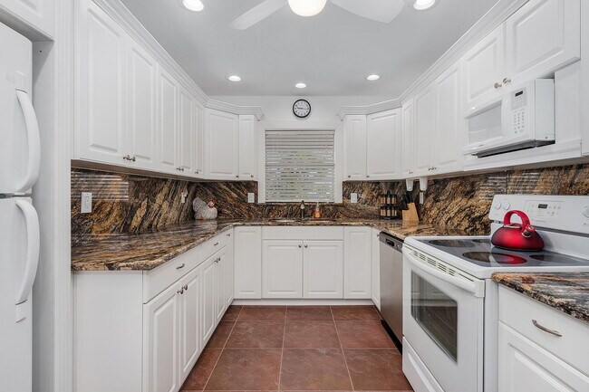 Foto del edificio - 1120 SE 46th St