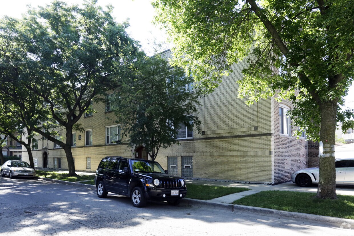 Foto del edificio - 2701 W Fletcher