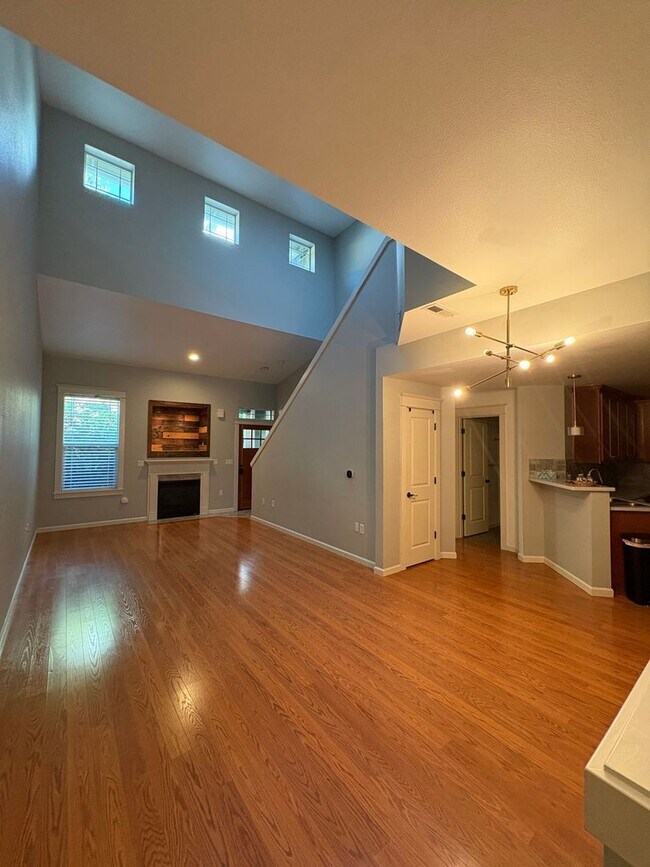 Building Photo - 3650 Summerlinn Dr
