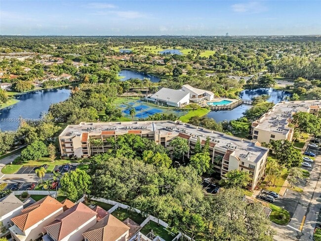Foto del edificio - 7500 NW 1st Ct