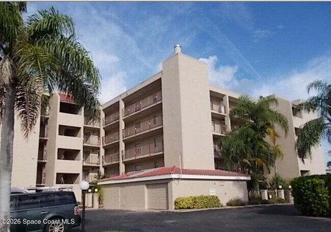 Building Photo - 201 International Dr