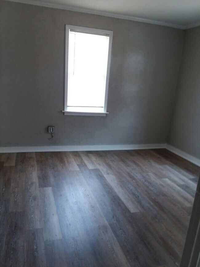 Foto del edificio - 3010 Line Ave