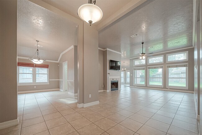 Building Photo - 3118 Watercastle Ct